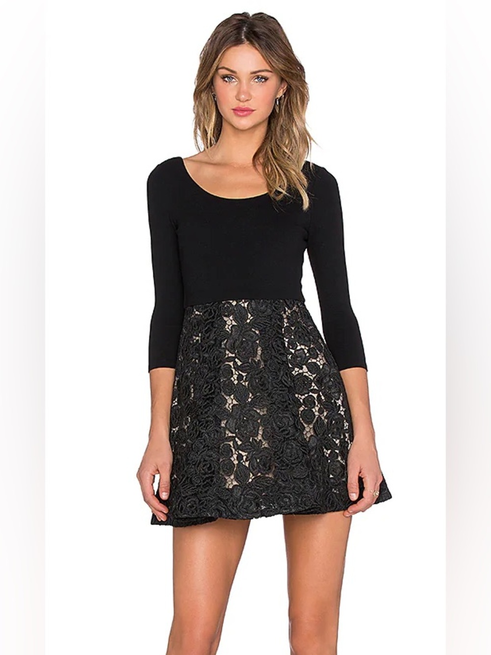 Alice + Olivia Amie Scoop Neck Lace Fit & Flare Dress Black/Nude Sz 2